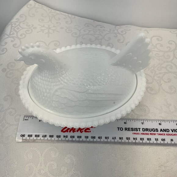 Indiana Hen on Nest Milk Glass Nesting Bowl Vintage - Picture 3 of 9